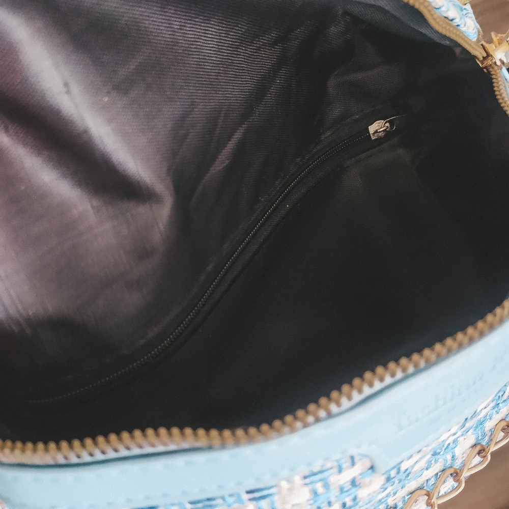 Tweed Fanny Pack Blue and Cream - Picture 5 of 5